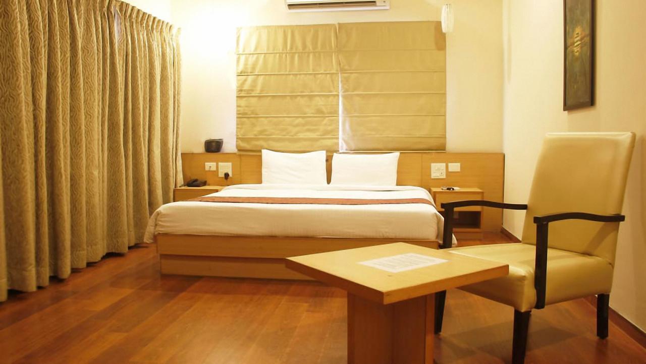 Classic Luxury Service Apartments Visakhapatnam Exterior foto